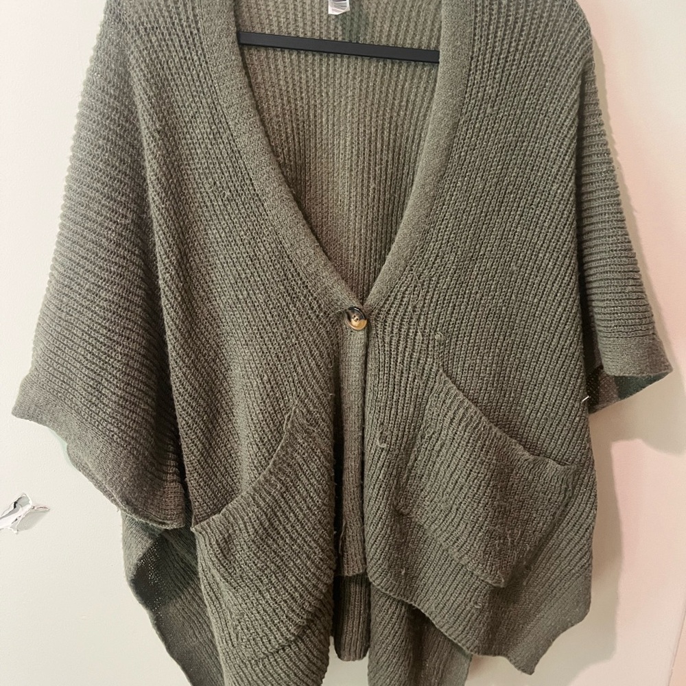 Olive green cardigan/poncho